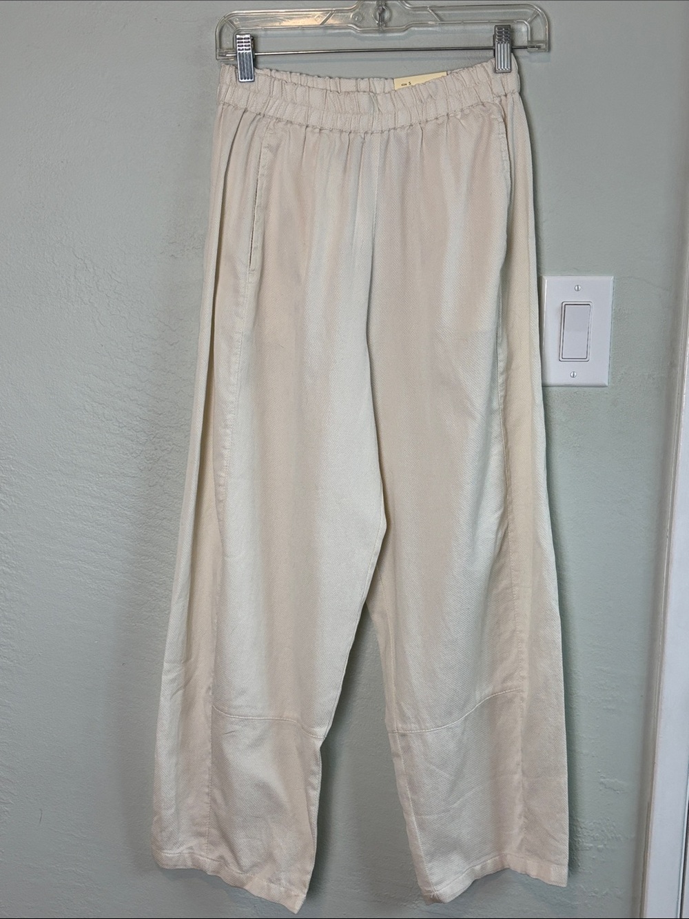 Bundle 2/$30! NEW Max Studio Cream Elastic-Waist Barrel Pants READ